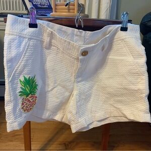 Lilly Pulitzer white cotton shorts 8 EUC PINEAPPLE